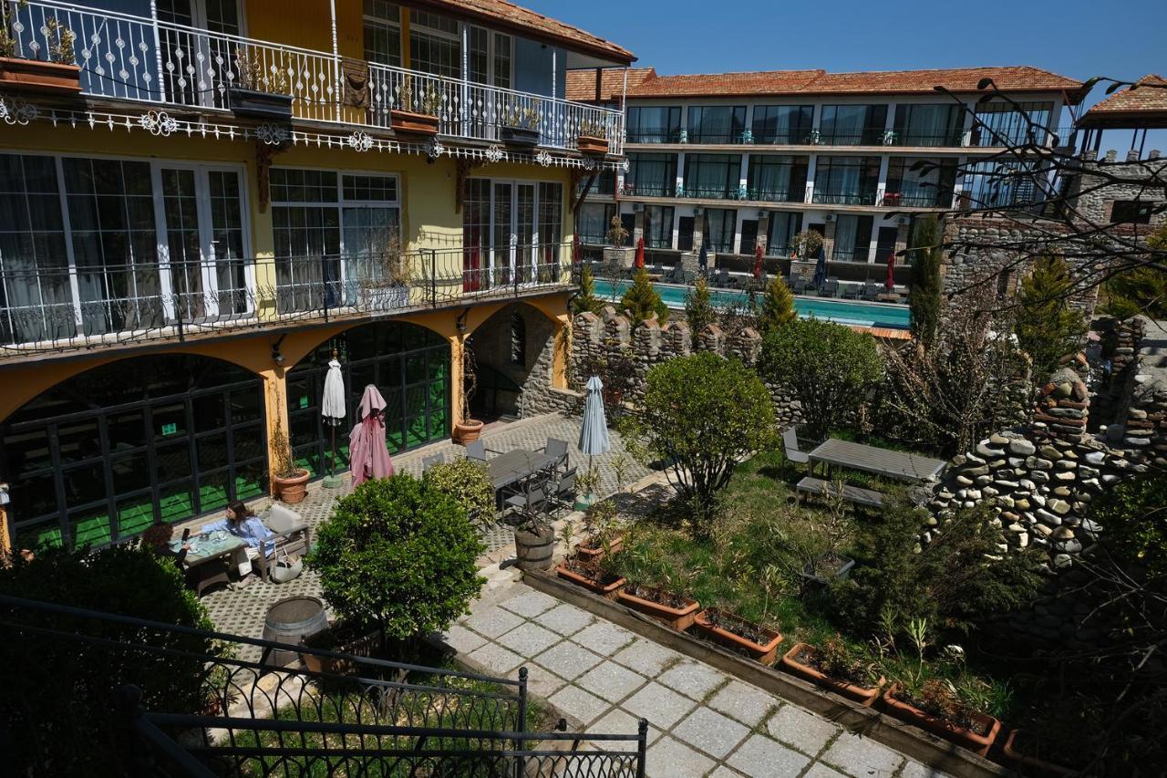 Chateau Mere Telavi Exterior photo